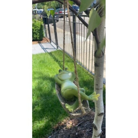 Frog Statues for Garden Outdoors Hanging Sleeping Frog Sculptures Swing Décor - Picture 2 of 2